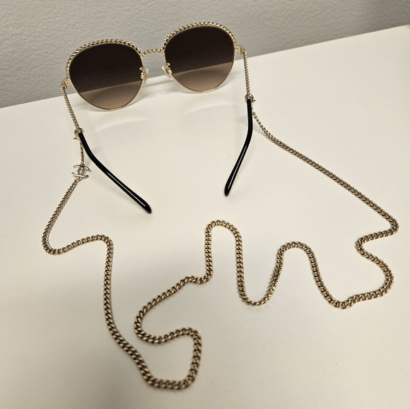 Chanel Pantos Sunglasses - Picture 4 of 7